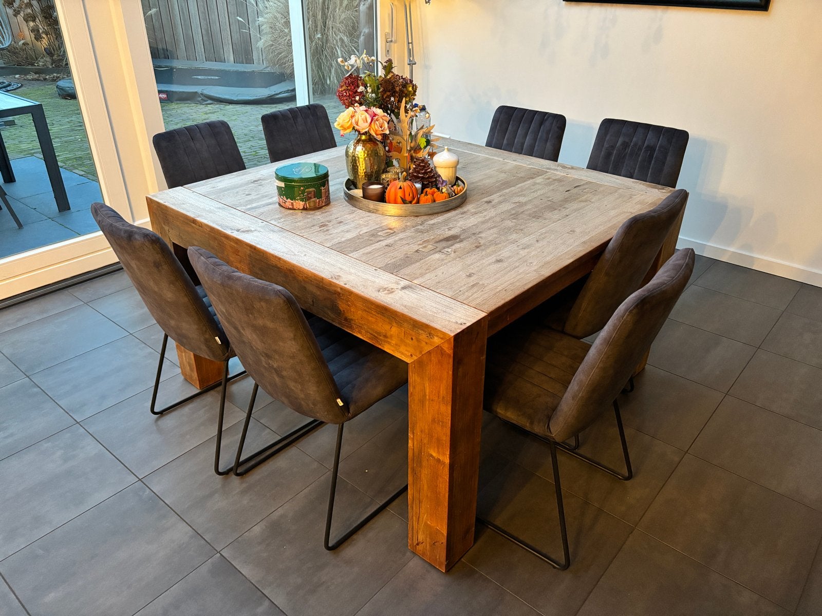 Vierkante tafel van hergebruikt teakhout, Huis en Inrichting, Tafels | Eettafels, Ophalen, Gebruikt, 100 tot 150 cm, Vier personen