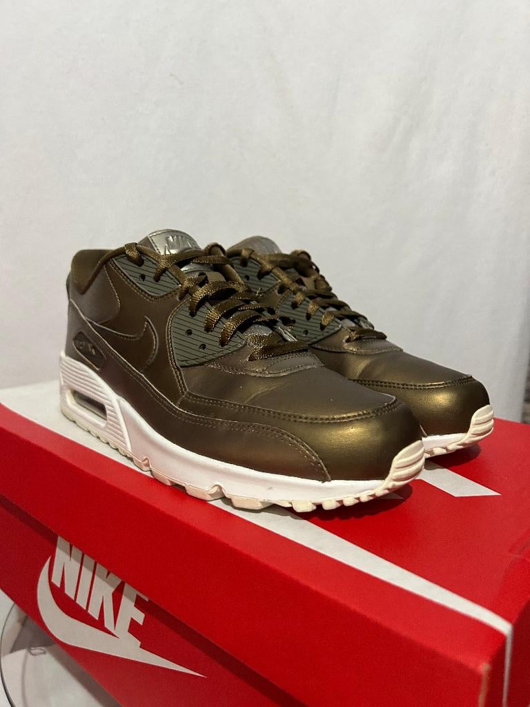 NIEUW! Maat 40 - Nike Air Max 90 Premium Metallic Field, Kleding | Dames, Schoenen, Overige kleuren, Verzenden, Nike, Nieuw