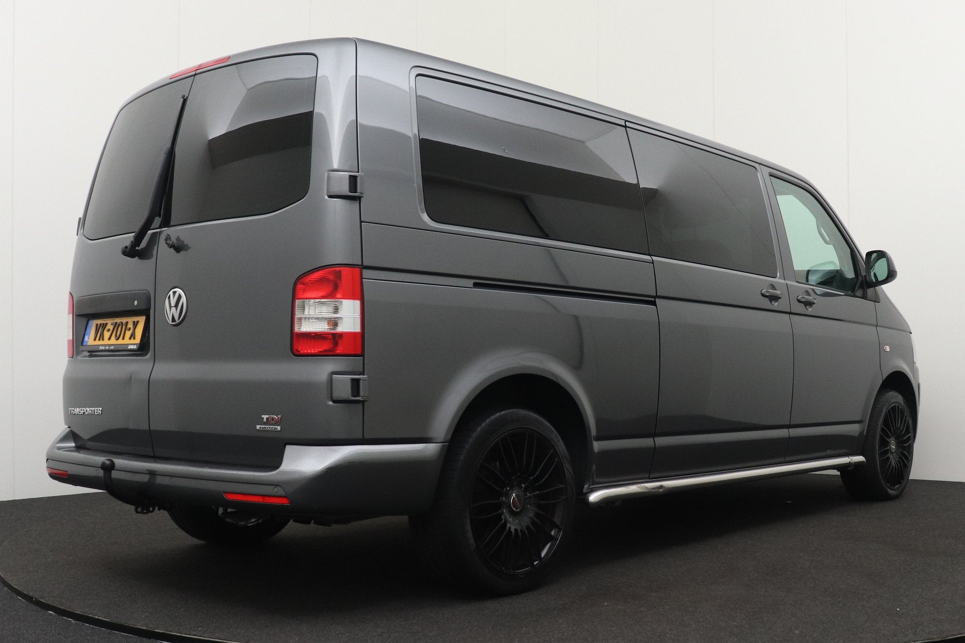 Volkswagen Transporter 2.0 TDI 180 PK Aut. L2H1 DC 6-Pers EX, Euro 5, Gebruikt, Zwart, 4 cilinders