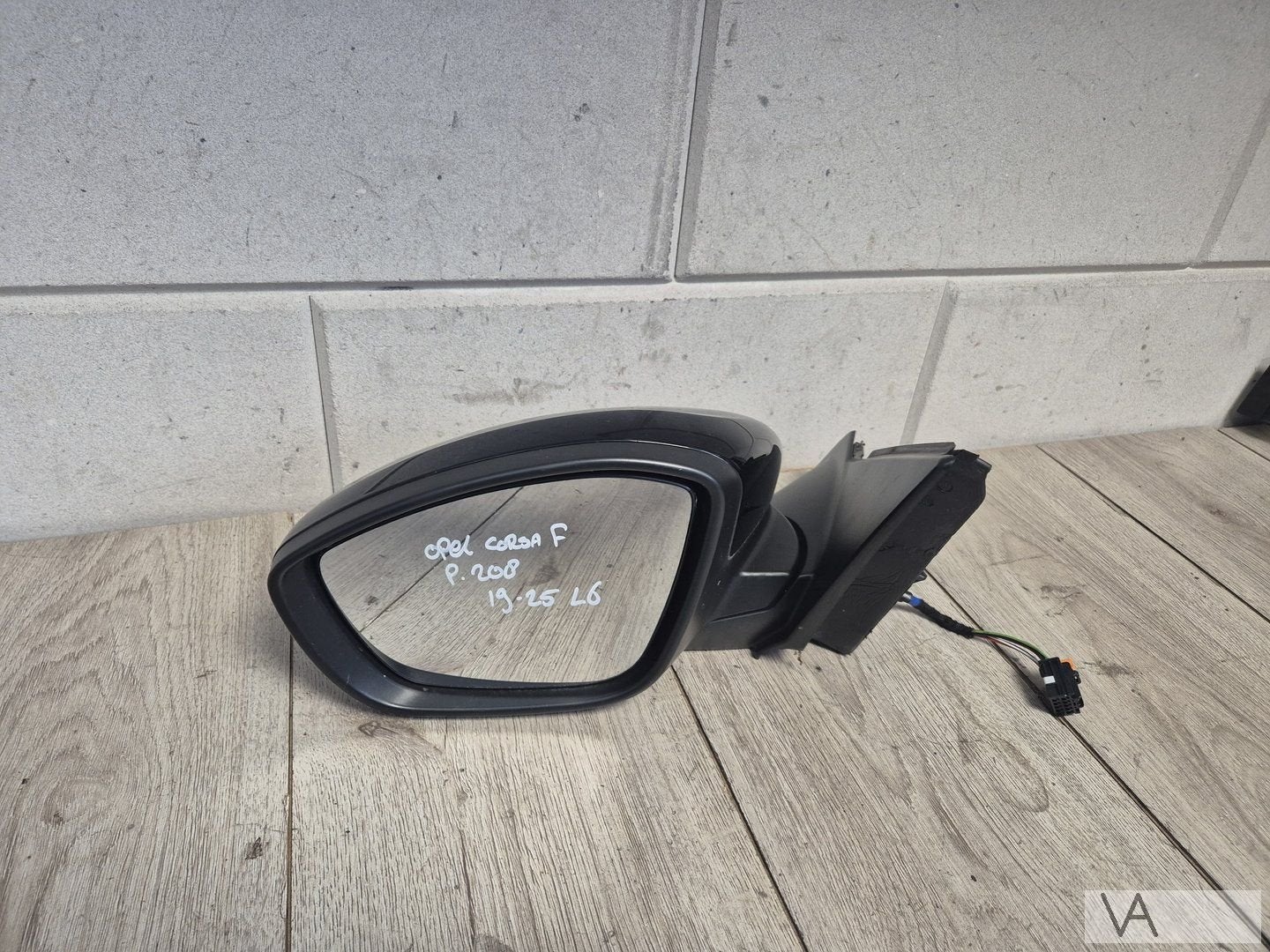 Spiegel links van Opel Corsa F / Peugeot 208 2019 tot 2025, Gebruikt, -, -, Opel