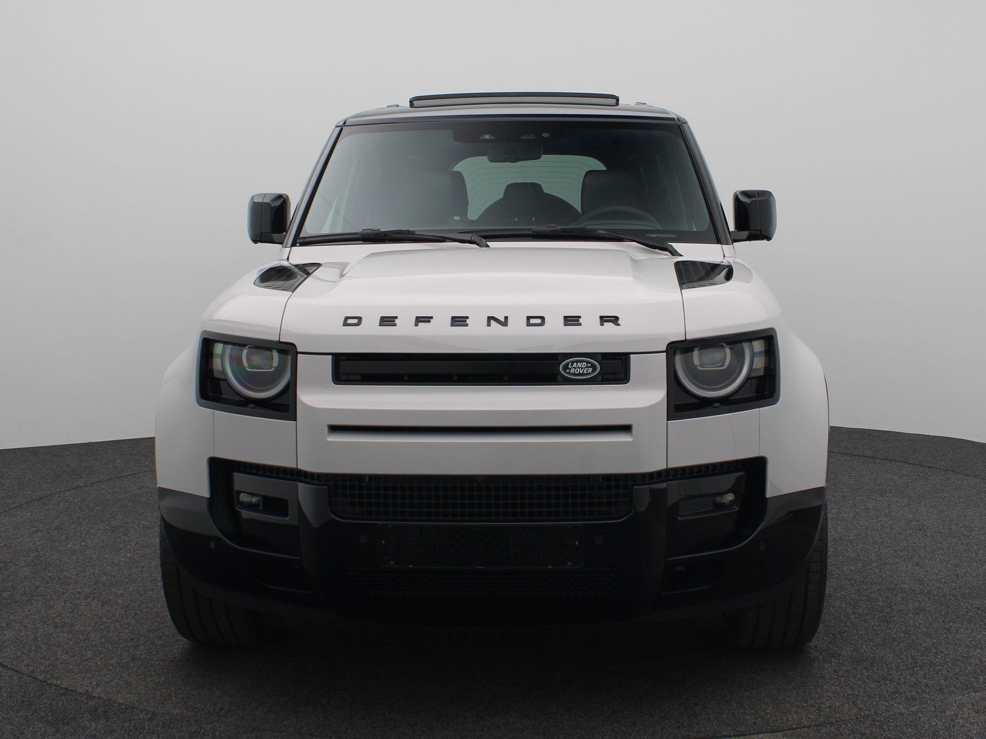 Land Rover Defender 2.0 P300e 110 HSE Dynamic Edition | Cold, Auto's, Stof, Euro 6, 150 min, 3000 kg