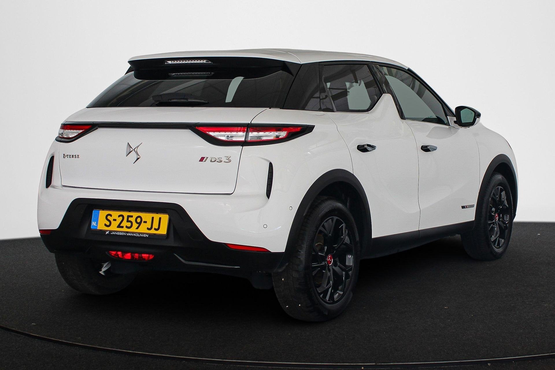 DS 3 Crossback E-Tense Performance Line 50 kWh SOH 99% Stoel, Auto's, 136 pk, Gebruikt, Alcantara, Origineel Nederlands