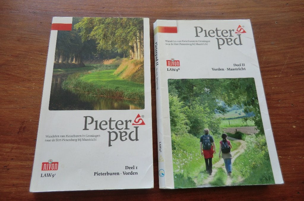 2 wandelgidsen - LAW 9-1 en 9-2 - Pieterpad deel 1 en deel 2, Boeken, Reisgidsen, Fiets- of Wandelgids, Ophalen of Verzenden, Benelux