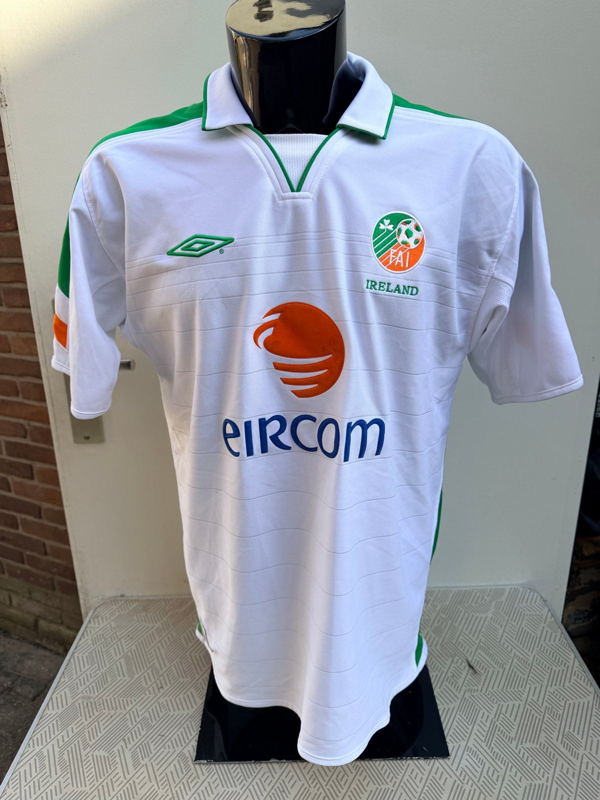 Officieel Retro Ierland Voetbalshirt 2003-2005 Vintage Umbro, Maat 52/54 (L), Wit, Ophalen of Verzenden, Zo goed als nieuw