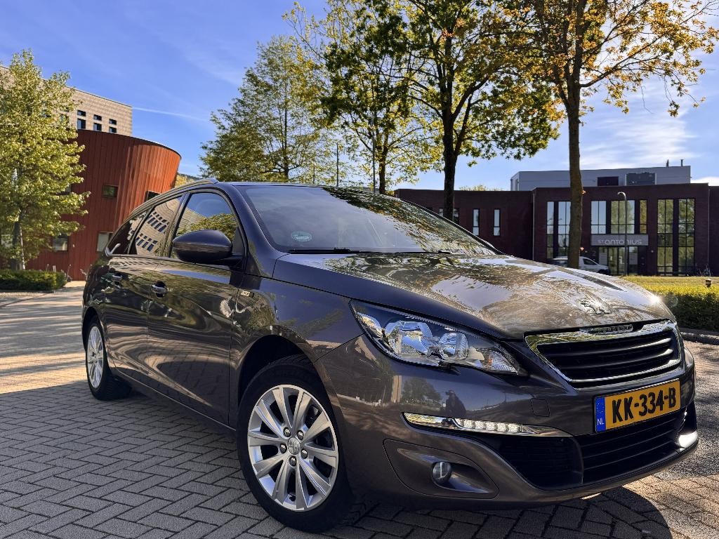 Peugeot 308 SW Style 130pk in zeer nette staat, Voorwielaandrijving, Stof, 1199 cc, Origineel Nederlands
