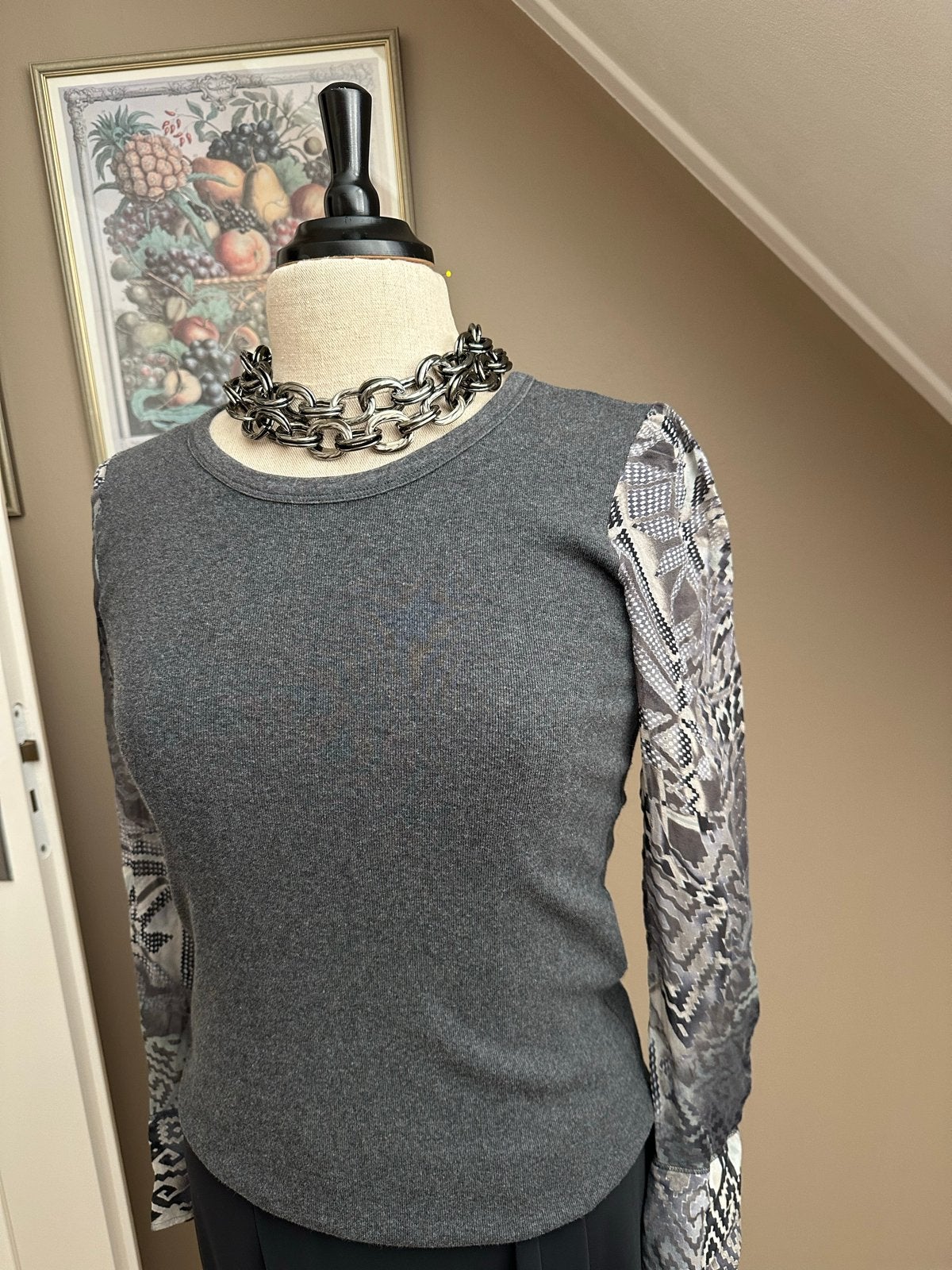 Marccain Sports - Shirt met print - Mt 40 - Grijs - Zgan, Maat 38/40 (M), Ophalen of Verzenden, Zo goed als nieuw, Lange mouw