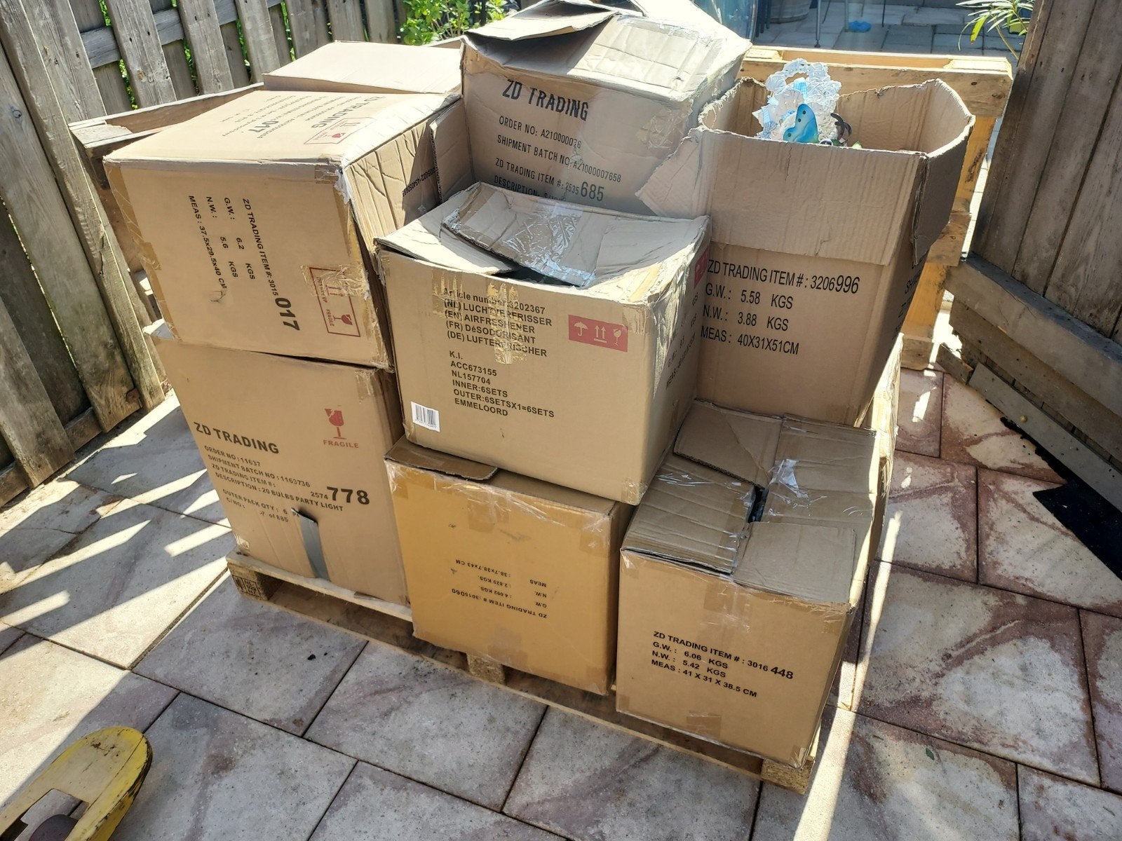 Pallet met partij deco

Zie foto's voor wat er zoal in zit., Ophalen, Nieuw
