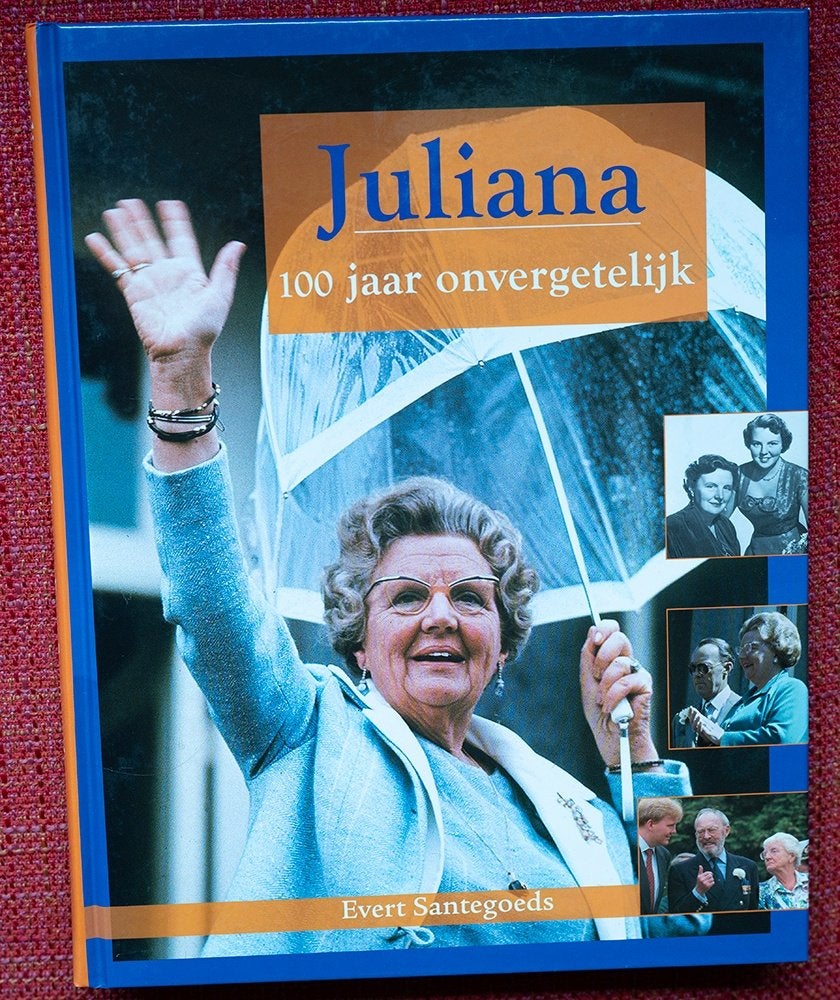 Boek Juliana 100 jaar onvergetelijk door Evert Santegoeds, Verzamelen, Ophalen of Verzenden, Zo goed als nieuw, Nederland, Tijdschrift of Boek