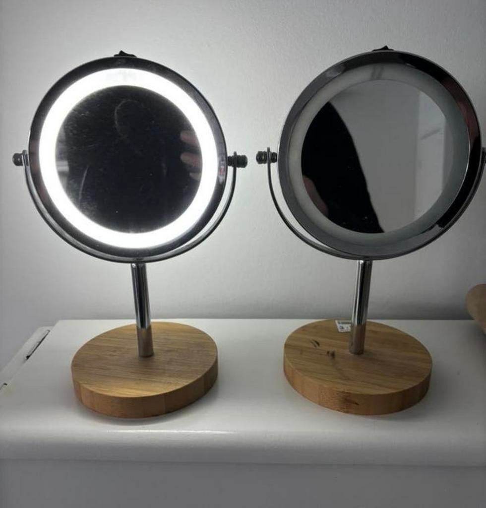 2x bureau makeup spiegels met licht en vergrootspiegel, Ophalen of Verzenden, Zo goed als nieuw, Rond