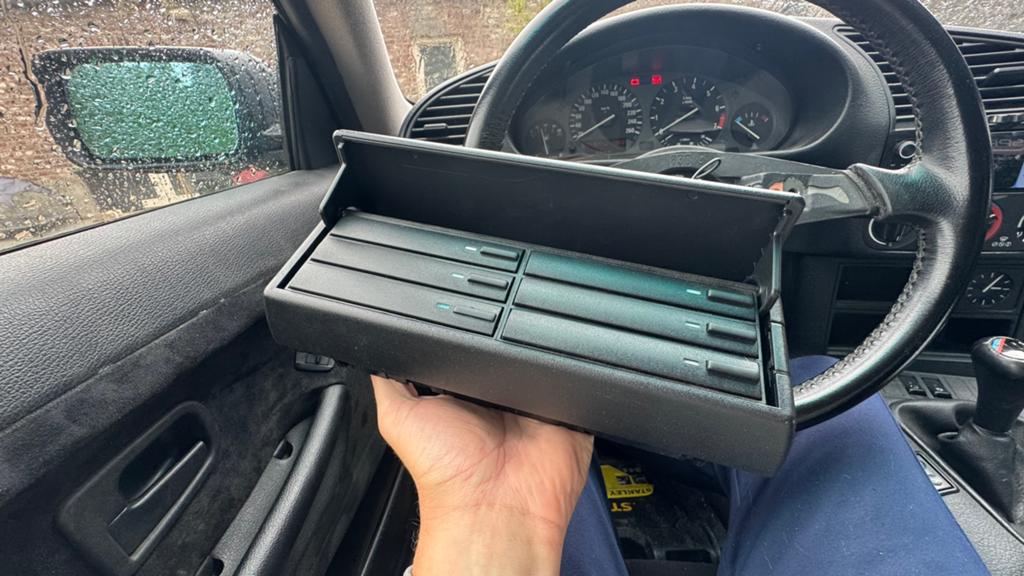ORIGINELE E36 Cassette houder!, Ophalen of Verzenden, Zo goed als nieuw