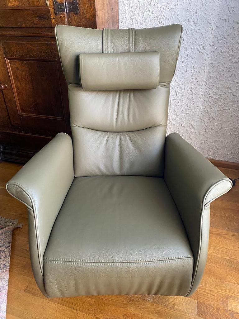 Elektrische Velderhof sta-op-stoel., Huis en Inrichting, Fauteuils, Ophalen, Zo goed als nieuw, Leer, 75 tot 100 cm