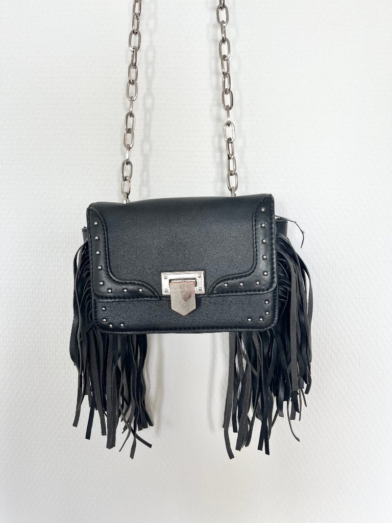 Stradivarius Black Fringe Mini Crossbody Bag, Sieraden, Tassen en Uiterlijk, Ophalen of Verzenden, Zo goed als nieuw, Zwart, Schoudertasje