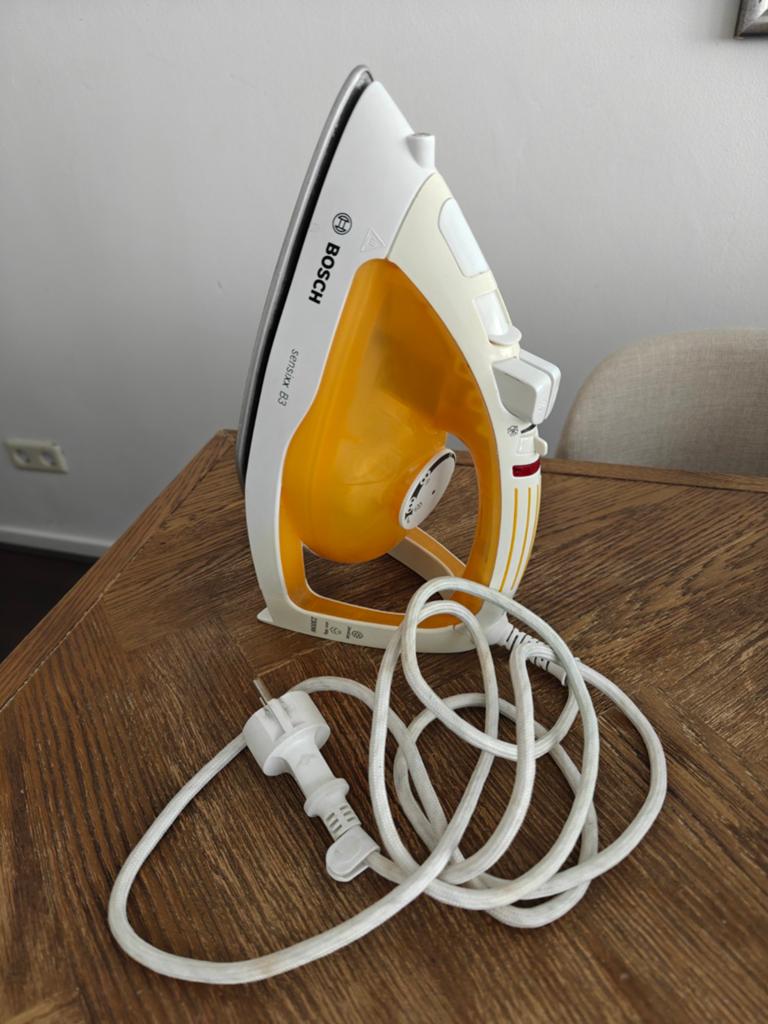 Bosch Sensixx B3 stoomstrikijzer, Witgoed en Apparatuur, Strijkijzers en Strijkplanken, Ophalen, Gebruikt, Strijkijzer met snoer