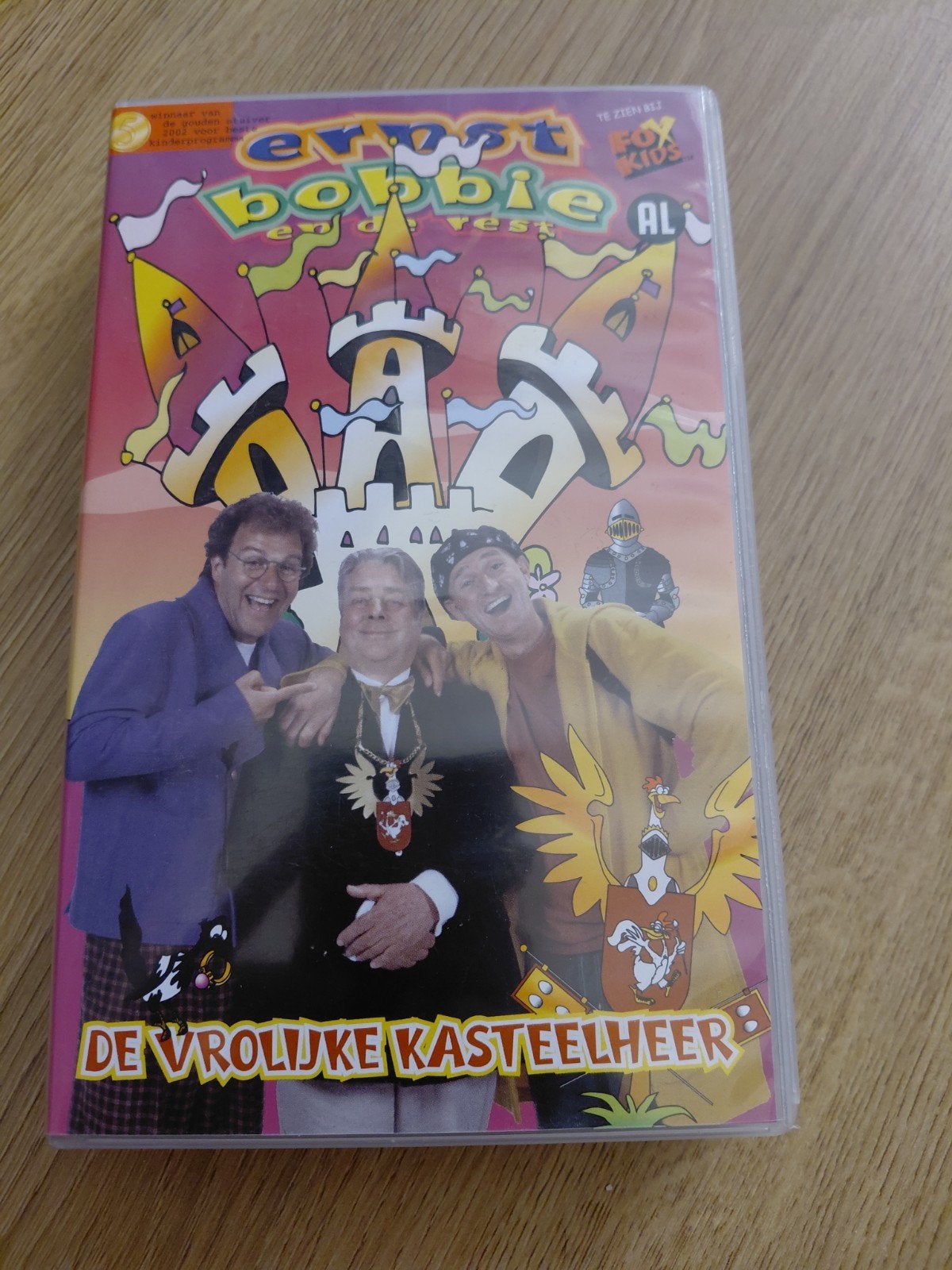 Ernst bobbie en de rest - De Vrolijke Kasteelheer videoband., Alle leeftijden, Ophalen of Verzenden, Gebruikt, Kinderprogramma's en -films