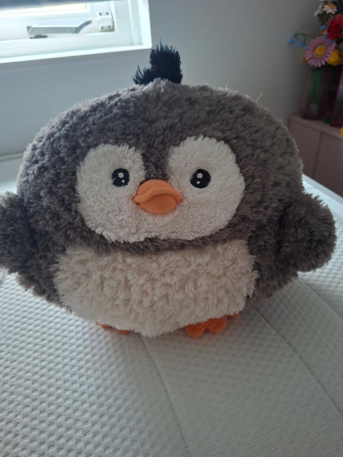 Cozy pinguin handwarmer knuffel, Kinderen en Baby's, Speelgoed | Knuffels en Pluche, Pinguïn, Gebruikt, Grijs, Ophalen of Verzenden