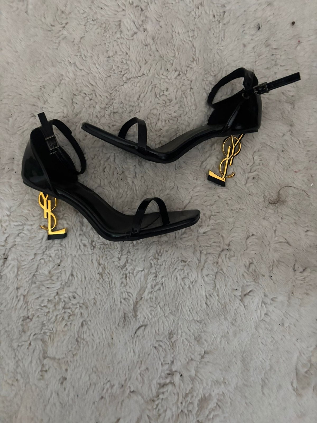 YSL Tribute sandalen met hakken, Kleding | Dames, Ophalen of Verzenden, Zo goed als nieuw, Zwart, Schoenen met hoge hakken