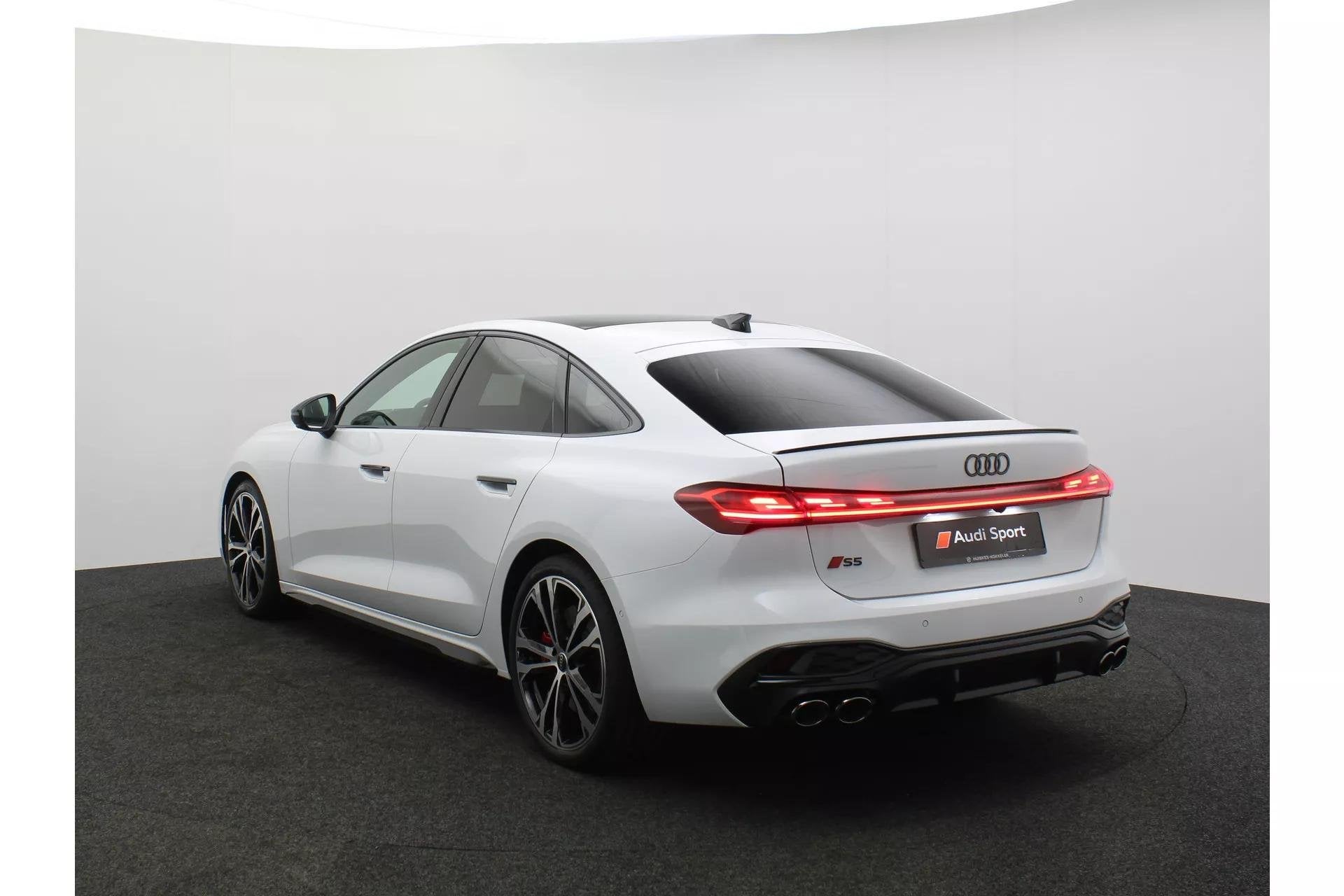 Audi S5 Limousine 3.0 TFSI 367PK quattro 50 year edition | M, Gebruikt, Wit, Origineel Nederlands, Bedrijf