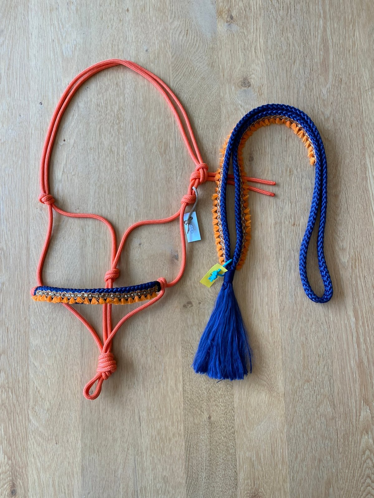 Nieuwe set maat Cob. Arabian touwhalster + neckrope oranje, Dieren en Toebehoren, Paarden en Pony's | Hoofdstellen en Tuigage