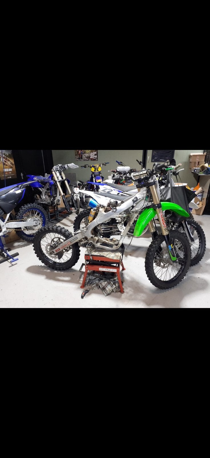 Kawasaki Crossmotor  compleet gereviseerd