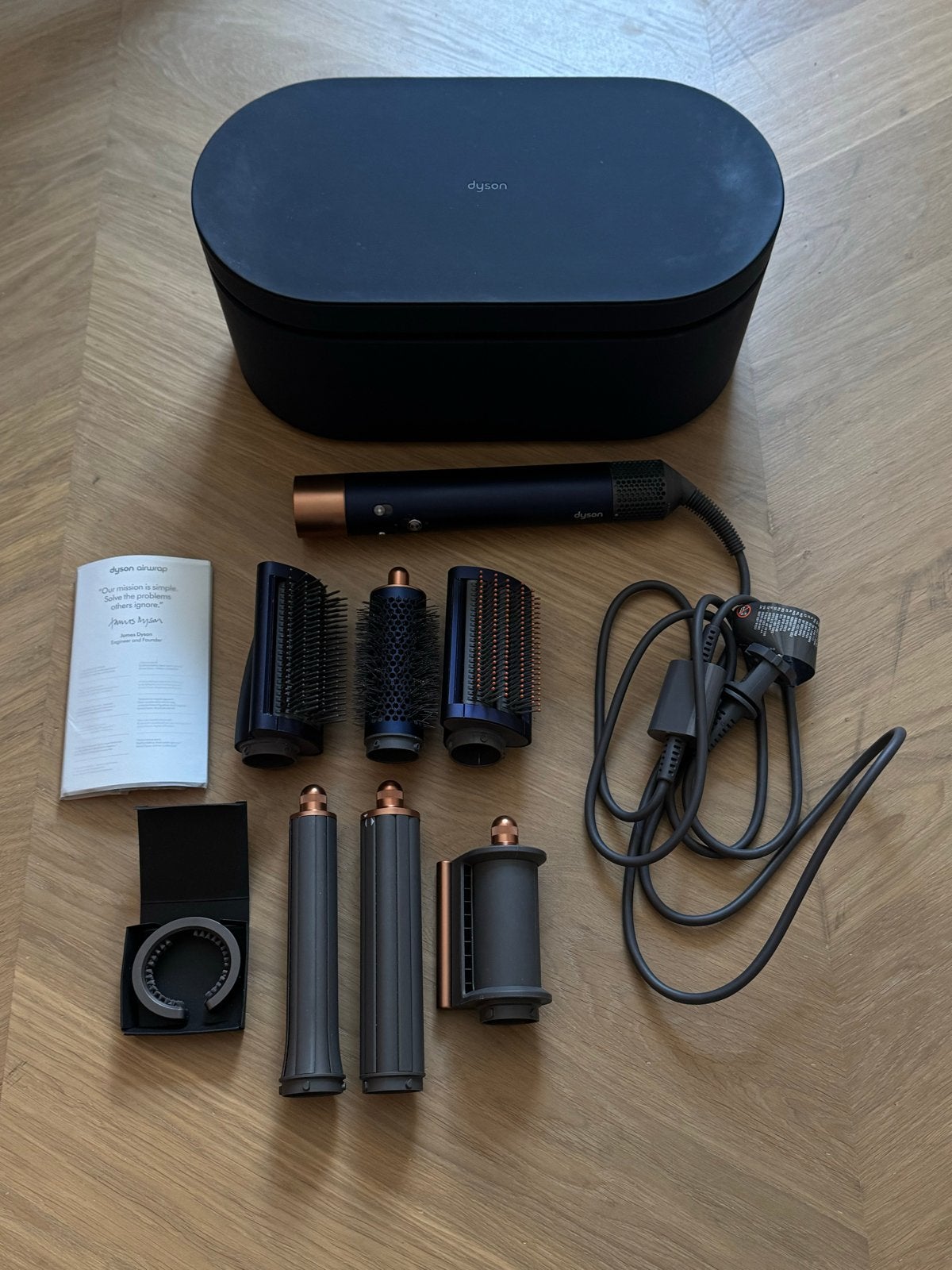 Dyson Airwrap Complete Long (met alle opzetstukken), Sieraden, Tassen en Uiterlijk, Ophalen, Zo goed als nieuw, Krultang of Stijltang