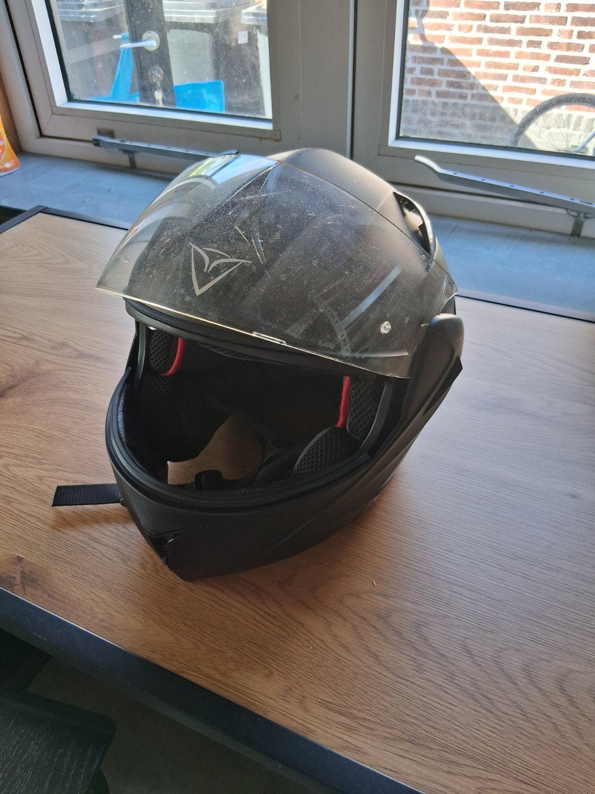 Zwarte systeemhelm, maat S, Motoren, Systeemhelm, Heren, S, Tweedehands