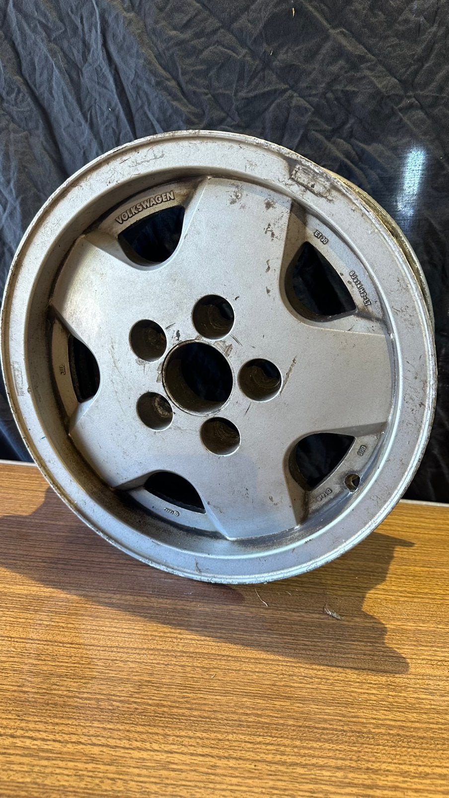 Originele VW T3 Aluminium Velg 14 inch (Multivan / Caravelle, Gebruikt, Volks, Ophalen of Verzenden, Volkswagrn