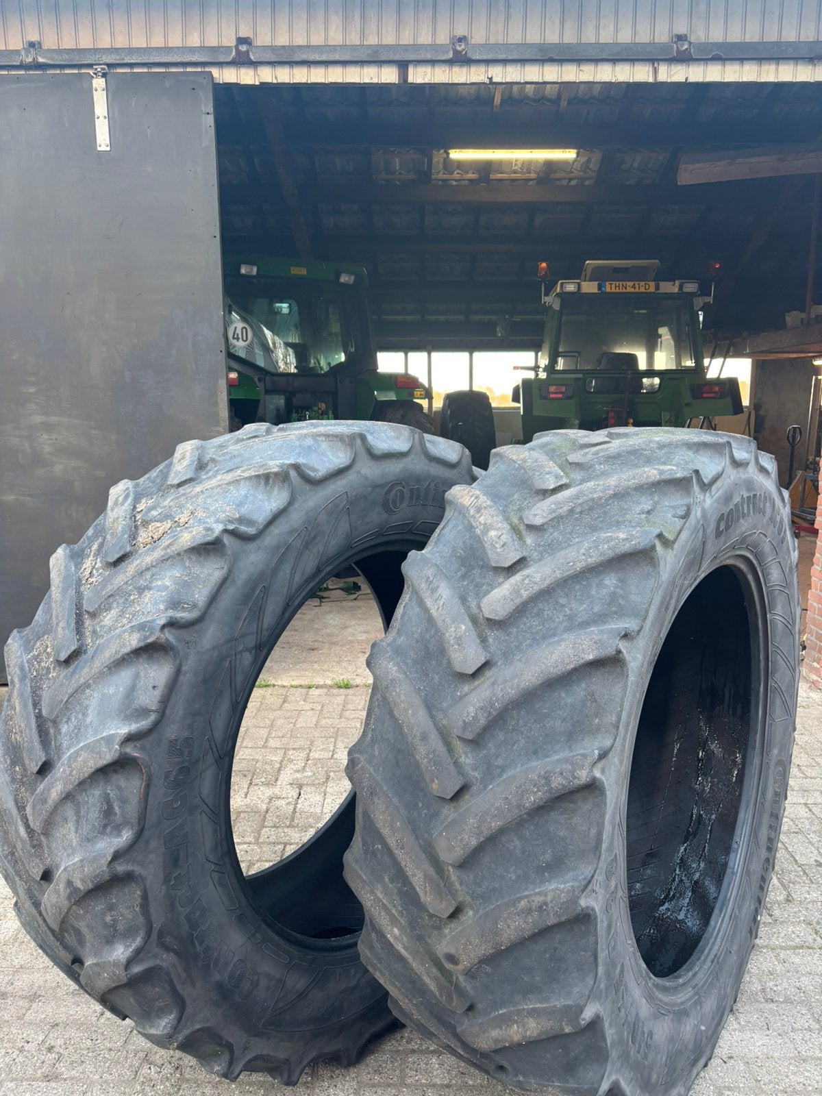 540 65r38 continental, Ophalen