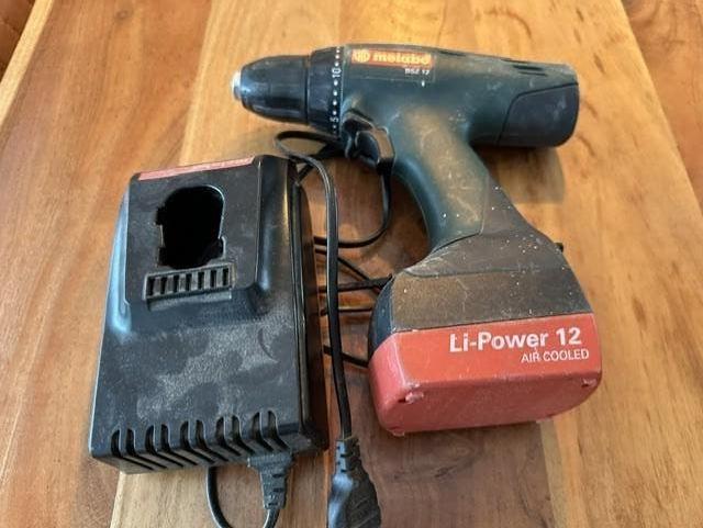 Metabo schroefmachine BSZ 12 Impuls met lader en accu, Doe-het-zelf en Verbouw, Gereedschap | Boormachines, Ophalen of Verzenden