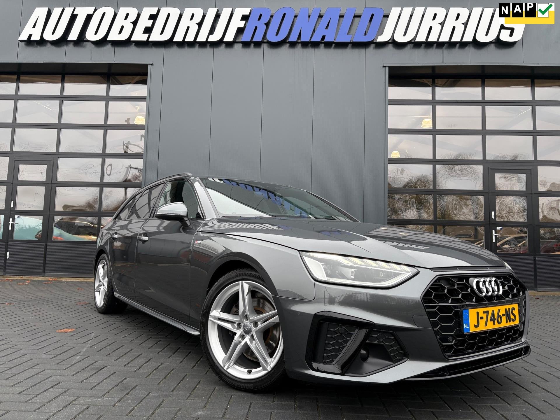 Audi A4 Avant 35 TFSI S edition NLAuto/3xS-line/Matrix/Virtu, Dealer onderhouden, Gebruikt, 4 cilinders, Origineel Nederlands