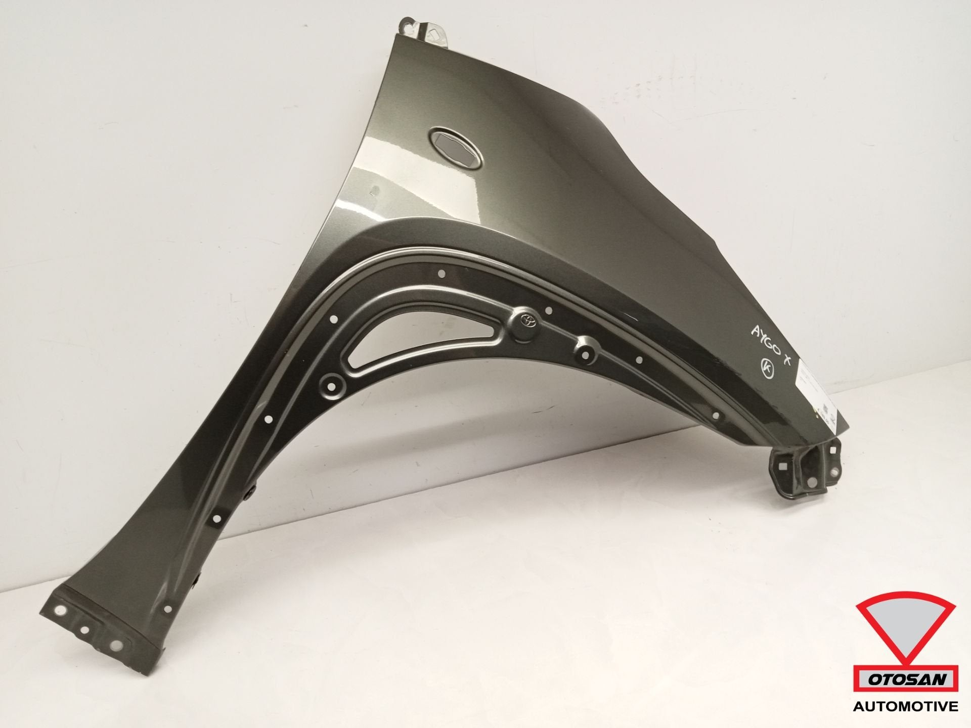 Toyota aygo X zijscherm spatbord rechts voor origineel, Info@toyota.co.jp, Gebruikt, Toyota Motor Corporation, Toyota