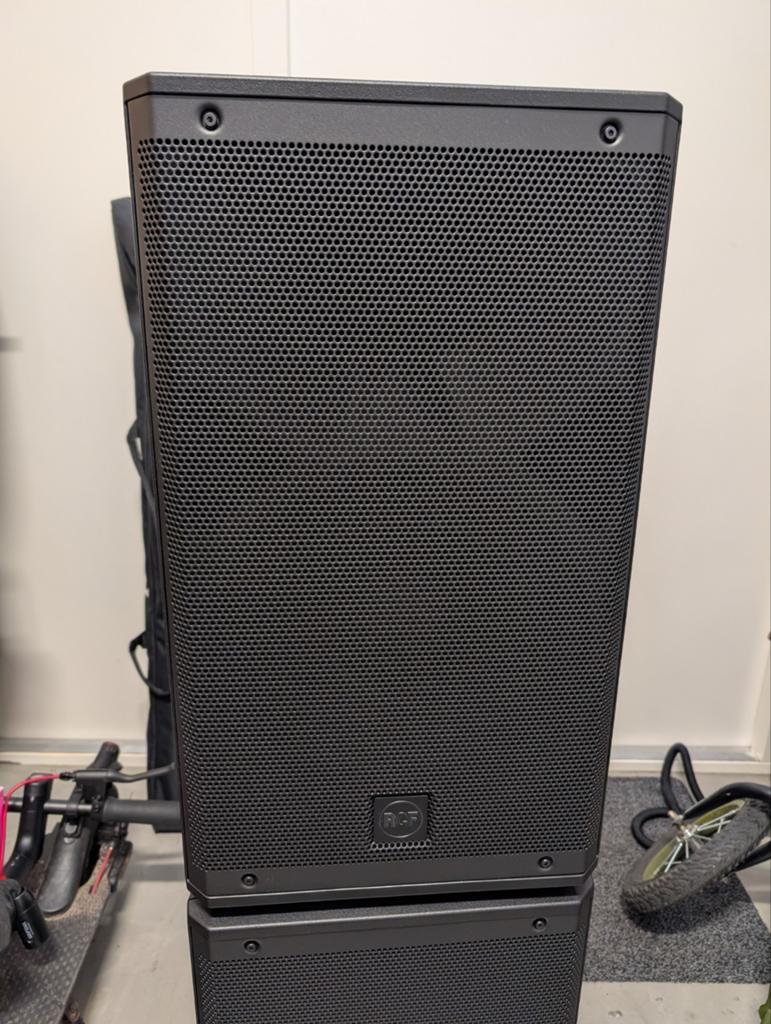 RCF ART910-a (set) met hoezen en statieven, Ophalen, Zo goed als nieuw, 120 watt of meer, Overige merken