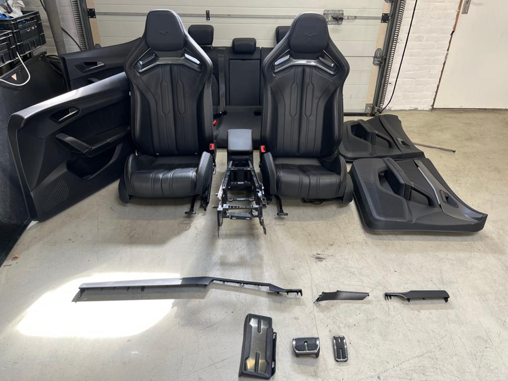 Leder leer schaalstoelen schalensitze bucket Cupra formentor, Auto-onderdelen, Ophalen, Gebruikt