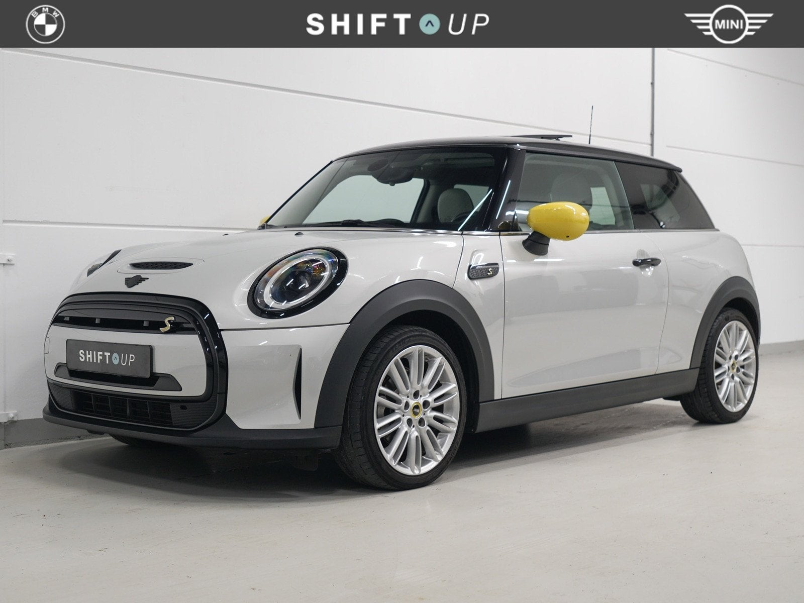 MINI Electric 33 kWh Panoramadak | Yours Leder | CarPlay, Auto's, Automaat, 1340 kg, 4 stoelen, 155 min