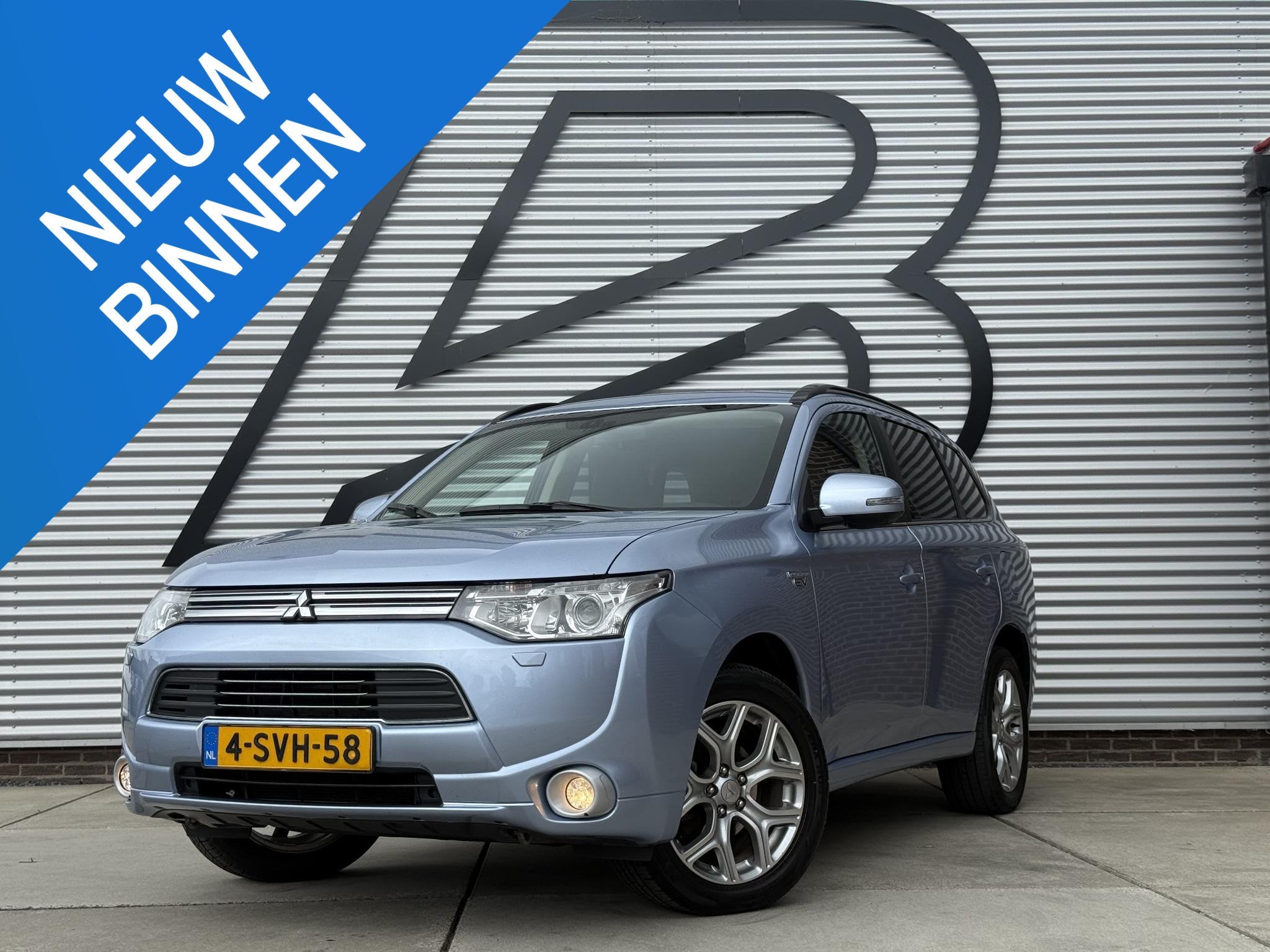 Mitsubishi Outlander 2.0 PHEV instyle 2e Eigenaar|Pano|Trekh, Auto's, 1998 cc, Euro 6, 4 cilinders, Blauw