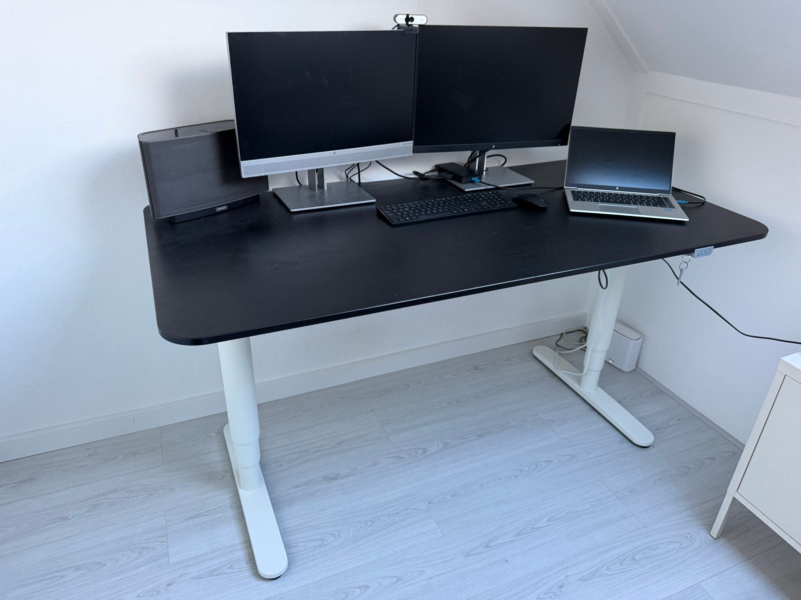 IKEA Bekant zit-sta bureau 160x80 elektrisch, Huis en Inrichting, Ophalen, 160 cm, Elektrisch, Zo goed als nieuw