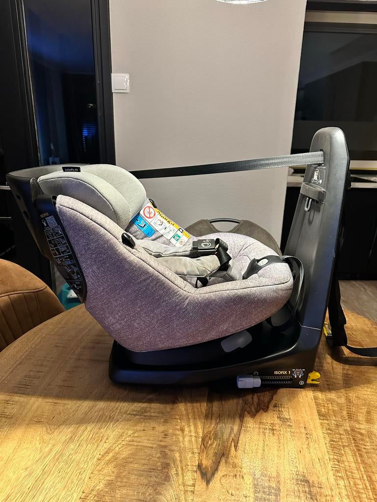 Maxi-Cosi AxissFix Air i-Size Autostoel met Airbag, Kinderen en Baby's, Autostoeltjes, Gebruikt, Verstelbare rugleuning, 9 t/m 18 kg