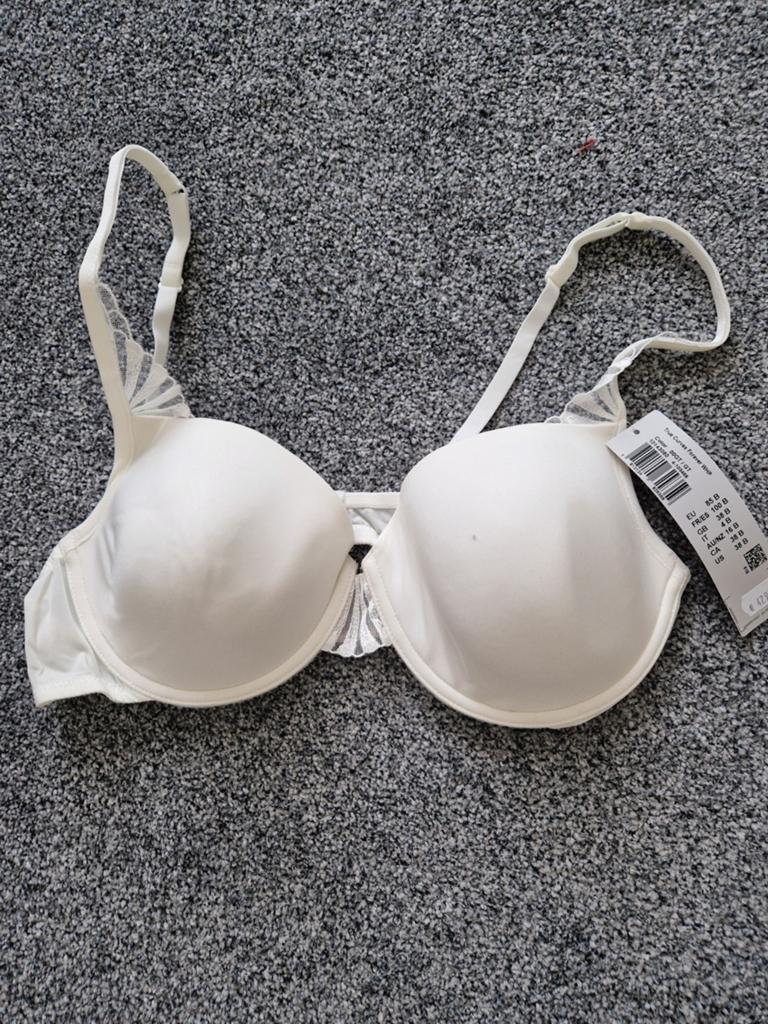 TRIUMPH ECRU SOFT PADDED BH MAAT 85 B NIEUW, Triumph, Ophalen of Verzenden, Beige, BH