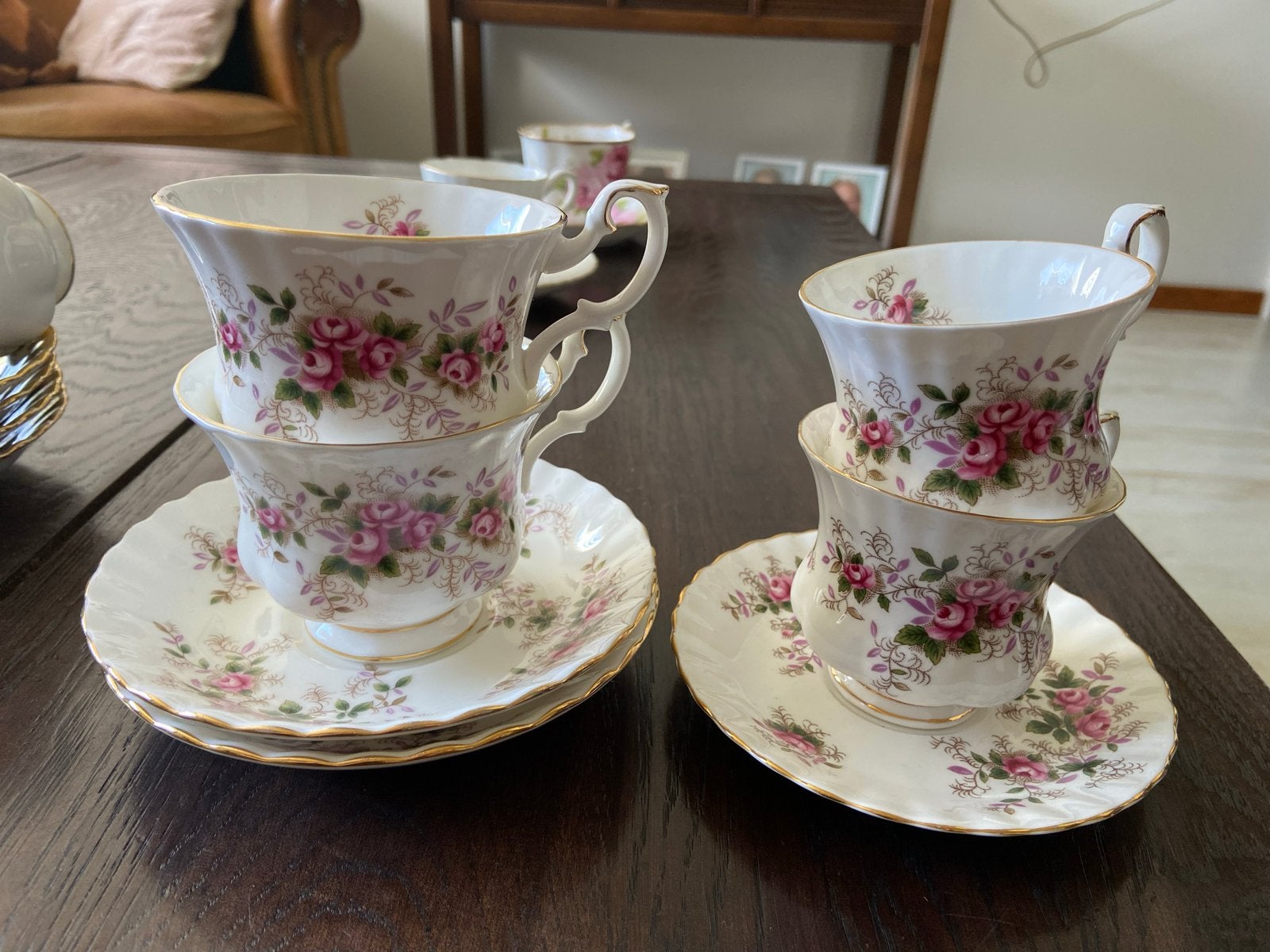 Royal Albert Lavender Rose theekopjes en schotels, Ophalen