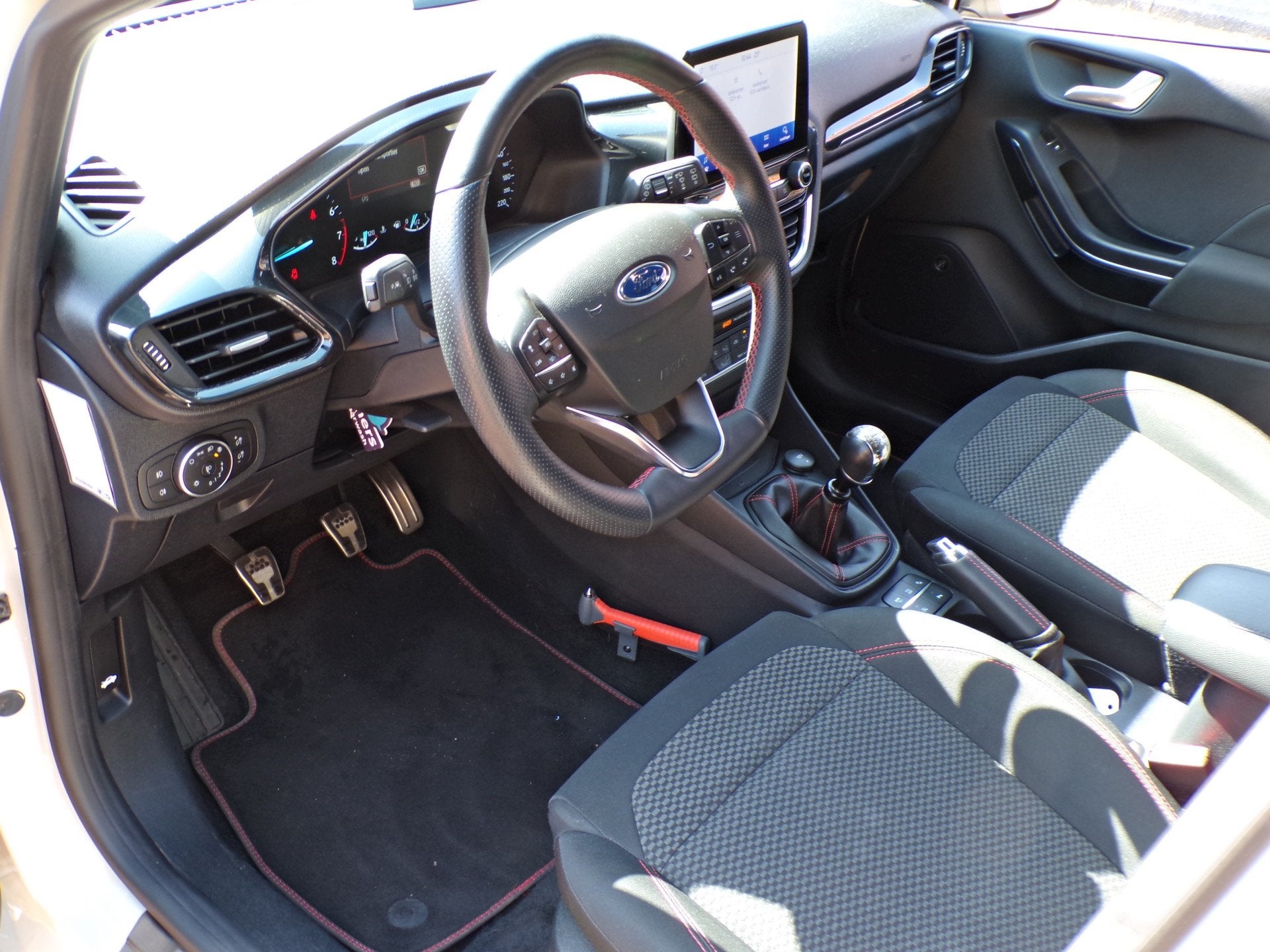 Ford Fiesta 1.0 EcoBoost Hybrid ST-Line X 124 PK DISTRIBUTIE, Voorwielaandrijving, Gebruikt, Euro 6, Automatische klimaatregeling
