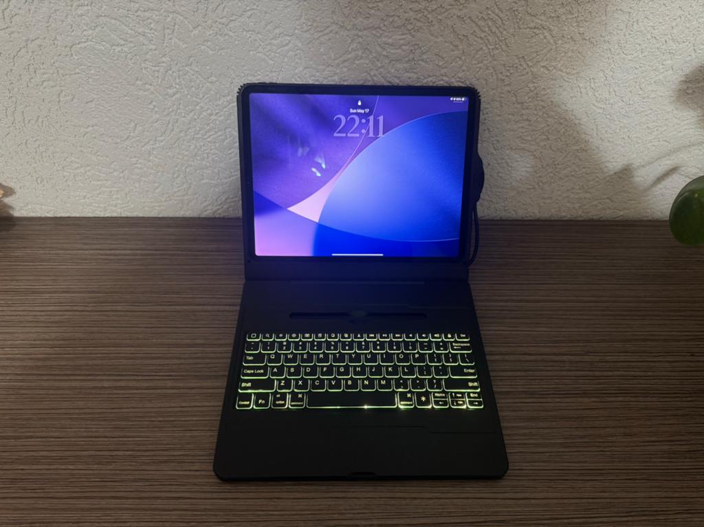 Ipad Pro 2018 - 12.9” - 64GB met Keyboard - Barst, Computers en Software, Apple iPads, 13 inch of meer, Ophalen of Verzenden, Zo goed als nieuw
