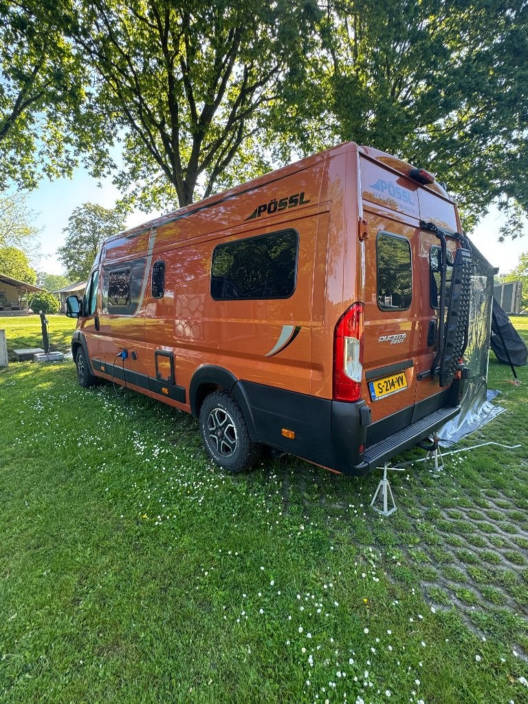 Buscamper pössl road cruiser top en luxere model van pössl, Automaat, Chemisch toilet, Ringverwarming, Gaslek-detector
