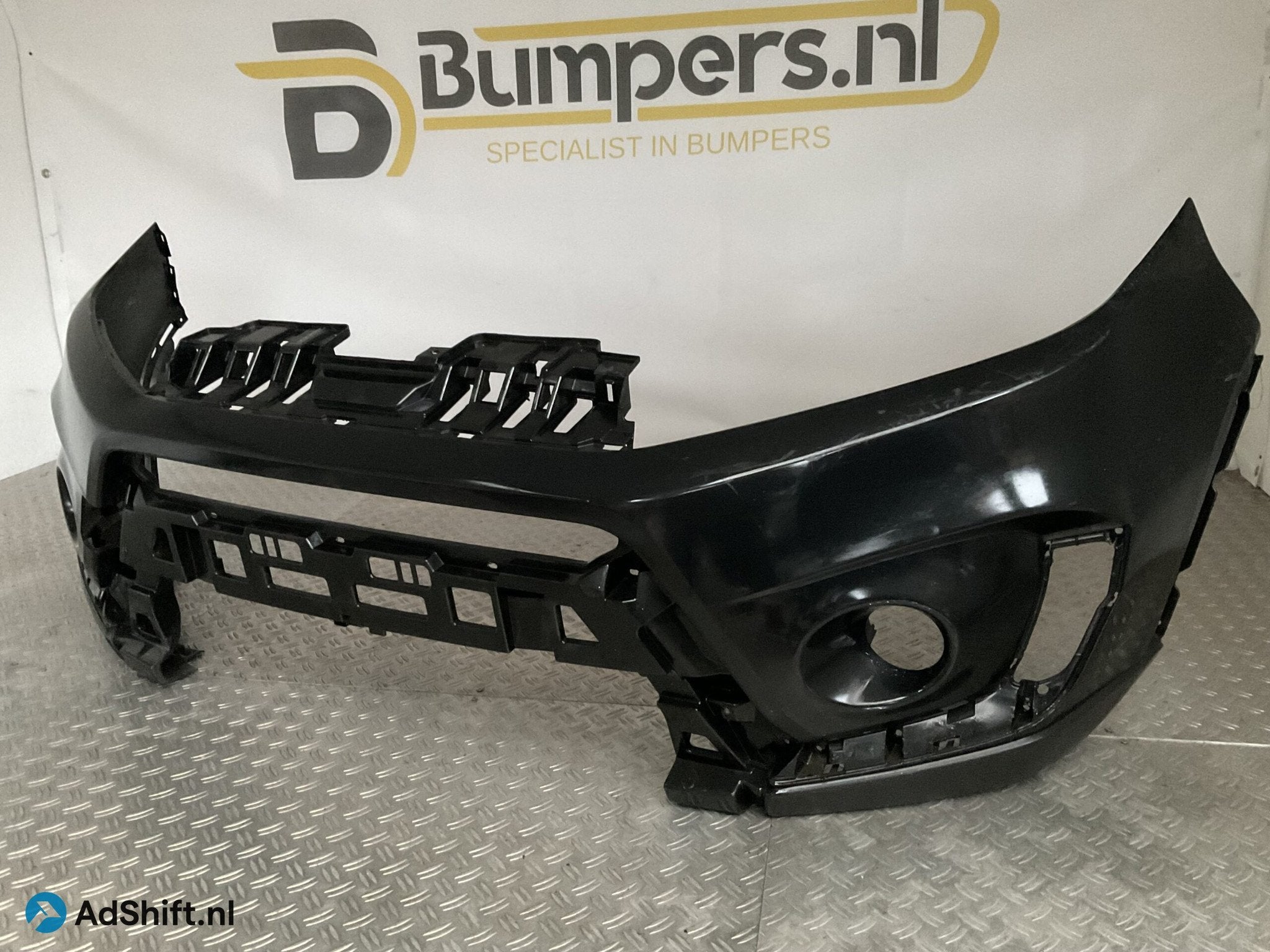 Bumper Suzuki Vitara Facelift 18- 71711-86R Voorbumper E5-16, Bumper