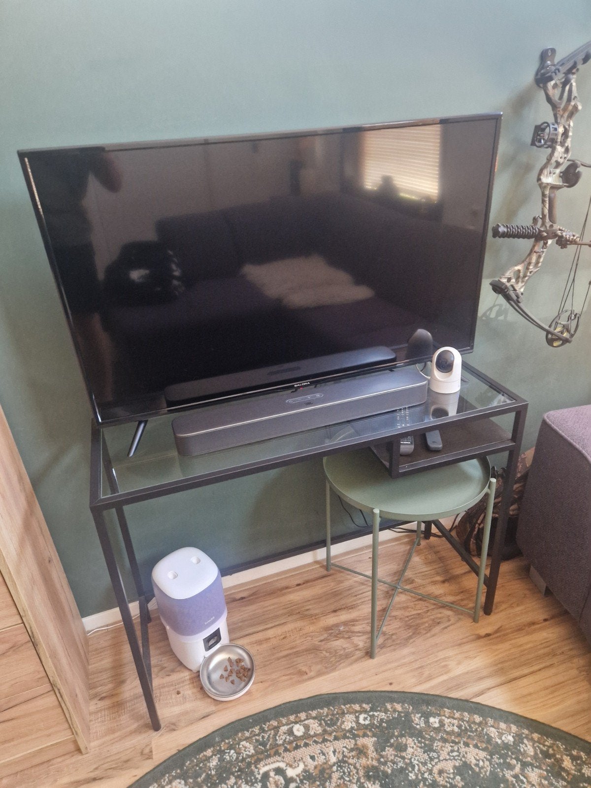 VITTSJÖ ikea laptoptafel/tvmeubel, Huis en Inrichting, Kasten | Televisiemeubels, Ophalen, Zo goed als nieuw, 25 tot 50 cm, Minder dan 100 cm