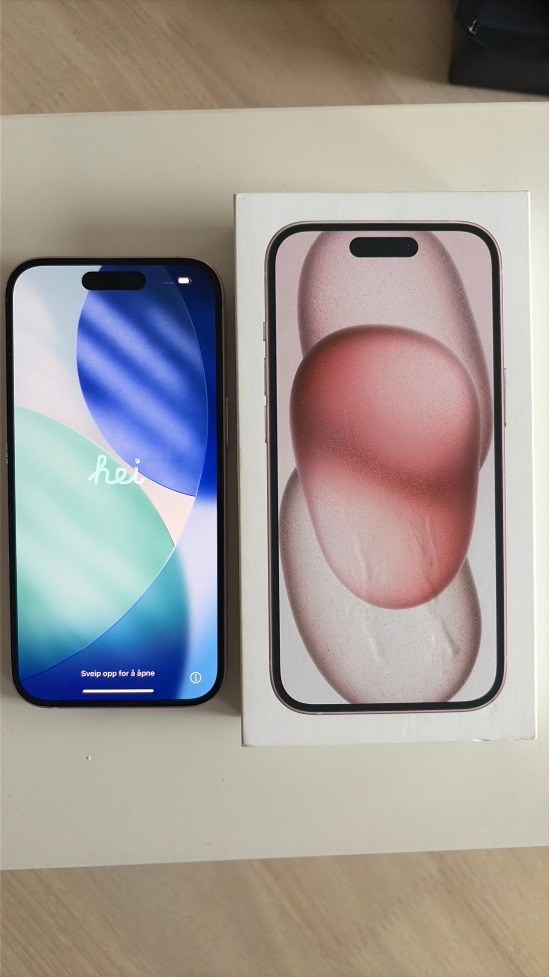 Apple iPhone 15 128GB Roze, 128 GB, IPhone 15, Ophalen of Verzenden, Zo goed als nieuw