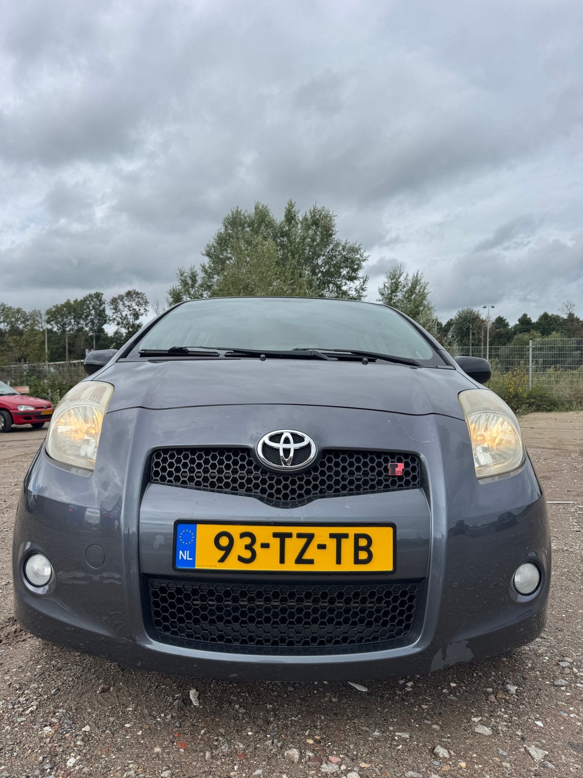 Toyota Yaris 1.8 16V Vvt-i 5DR TS 2007 Grijs, Auto's, Voorwielaandrijving, 4 cilinders, 133 pk, 49 €/maand