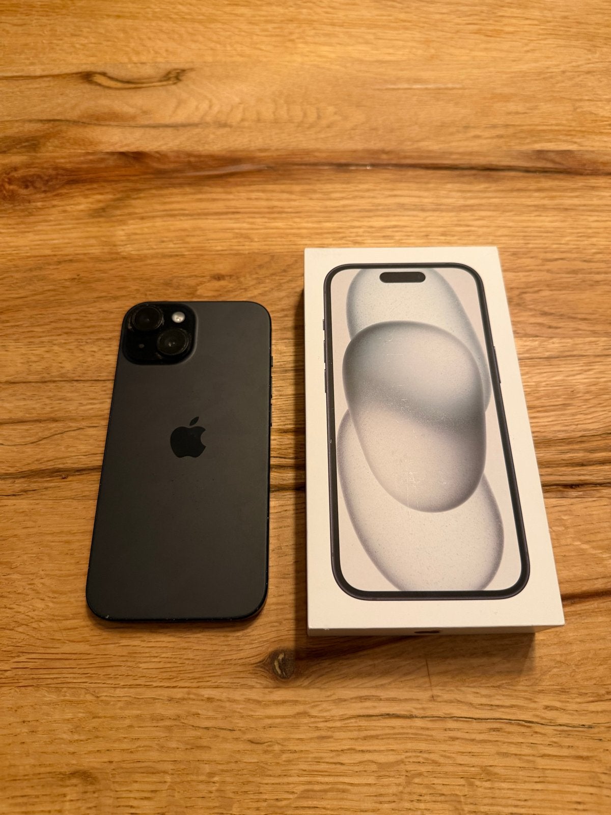 Foto 2 van iPhone 15 - Zo goed als nieuw