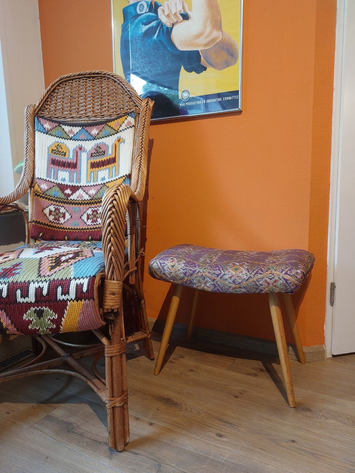Vintage krukje met paarse Oosterse bekleding, Antiek en Kunst, Ophalen of Verzenden