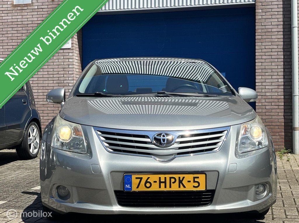 Toyota Avensis, 1.8 VVTi Dynamic, 2e Eig AUTOMAAT, Leder, AI, Auto's, Toyota, 4 cilinders, 152 pk, Euro 4, Zilver of Grijs