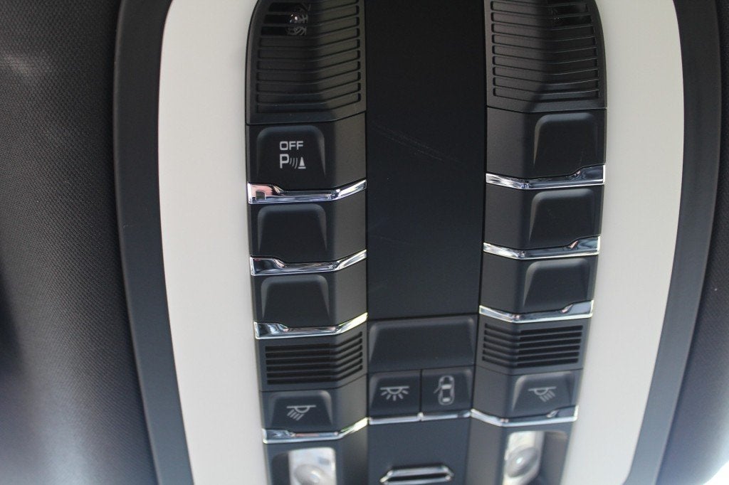 Foto 46 van Porsche MACAN 3.0 GTS Sport Chrono /Leer/ Sportuitlaat/ Trek