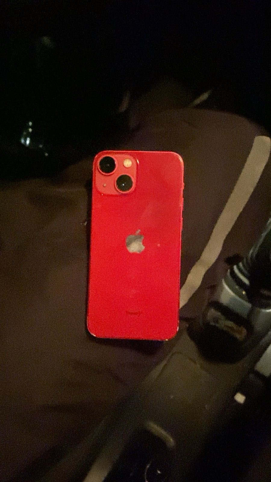 Foto 4 van Iphone 13 mini rood